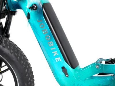 Allez loin, restez fort Équipé d'une batterie LG 48 V 15 Ah, le Vortex offre des performances longue portée et une puissance fiable pour des aventures tout-terrain prolongées.